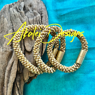 Pop-Up Mākeke - Akalei Designs - Yellow Picasso Bracelet w/ Round Glass Beads - 6.75&quot;