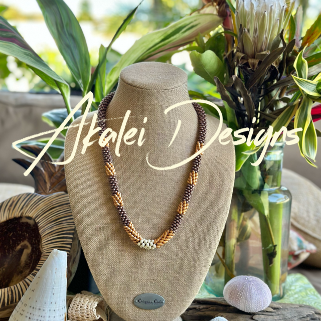 Pop-Up Mākeke - Akalei Designs - Gold & Champagne Picasso Island Style Necklace - With Logo