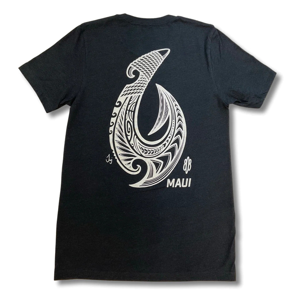 Pop-Up Mākeke - 808 Clothing - Tribal Makau (Hook) Short Sleeve T-Shirt in Heather Black - Back View