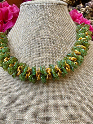 Pop-Up Mākeke - Akalei Designs - Green Picasso Haku Hawaiian Lei Necklace
