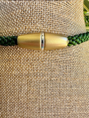 Pop-Up Mākeke - Akalei Designs - Stunning Green Daggers Lei Necklace - Clasp