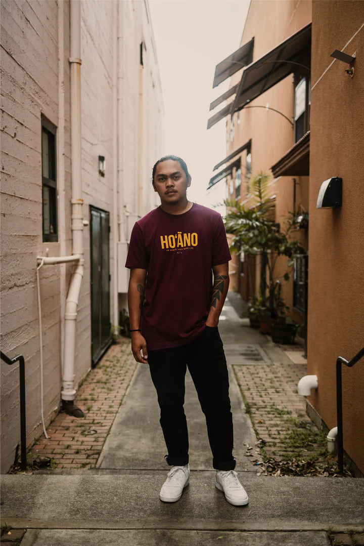Pop-Up Mākeke - Aloha Ke Akua Clothing - Ho‘āno Men's Short Sleeve T-Shirt - Maroon - In Use - Front View