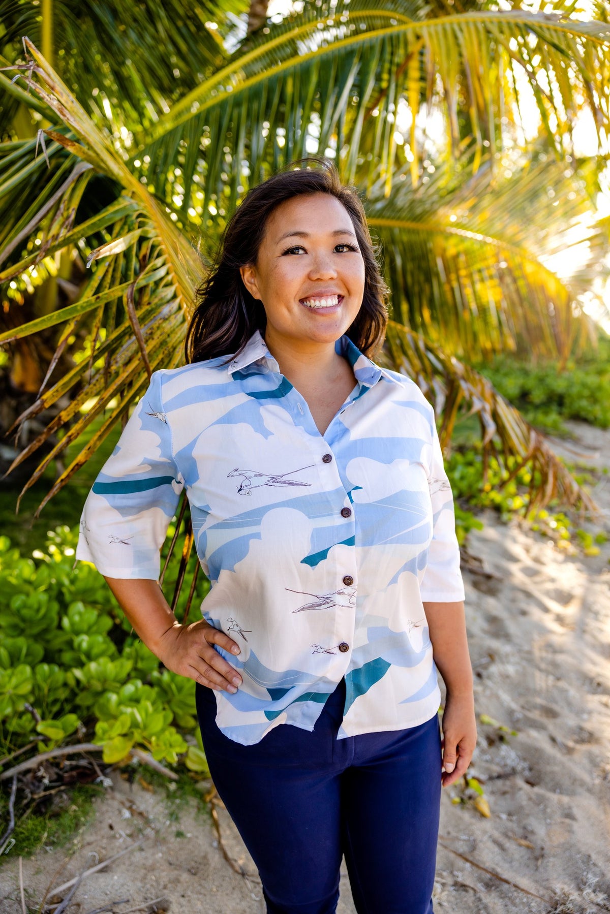 Pop-Up Mākeke - David Shepard Hawaii - Soaring Koa&#39;Kea Women&#39;s Half Sleeve Aloha Shirt