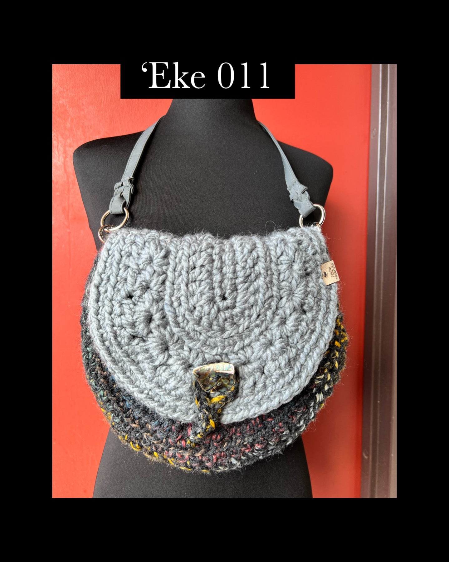 Pop-Up Mākeke - Pawehi Creations - Crochet Purse - ʻEke #011