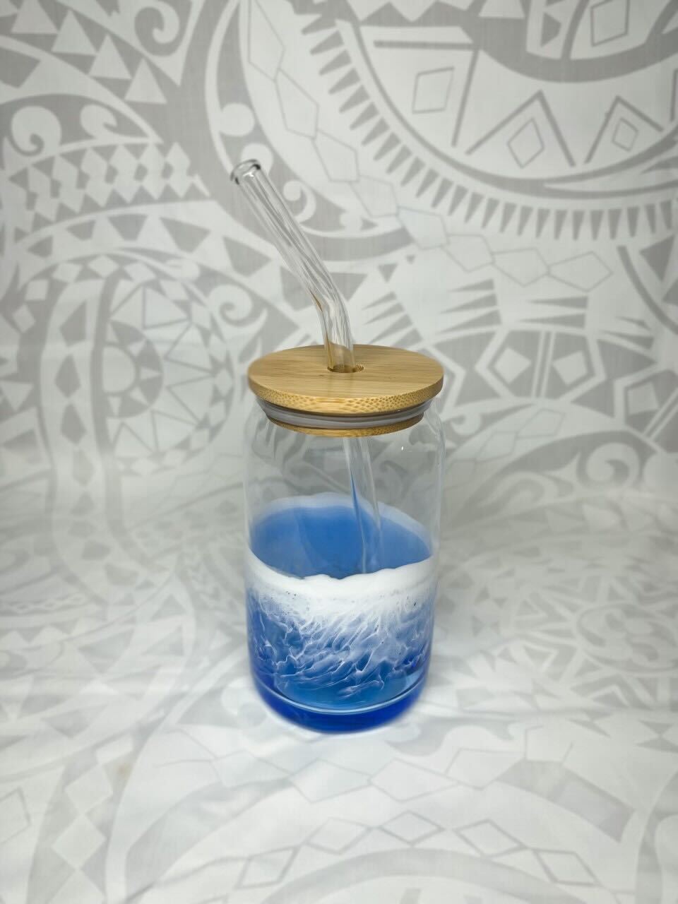 Pop-Up Mākeke - Payne Pours - Wave Glass with Bamboo Lid - Closed