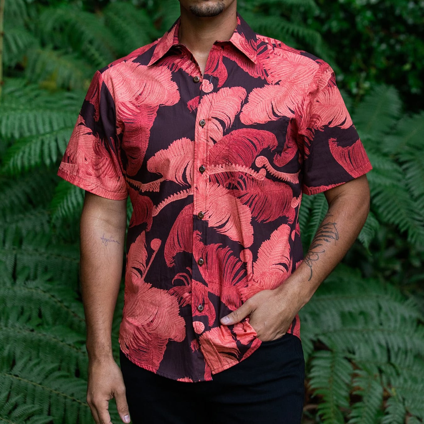 Pop-Up Mākeke - David Shepard Hawaii - ʻAmaʻu Fern Kīlauea Red Men's Aloha Shirt