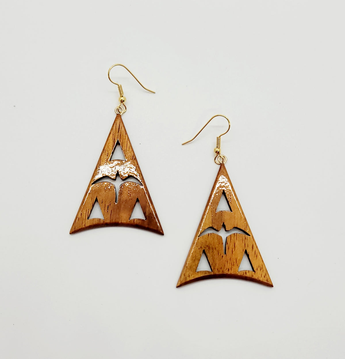 Pop-Up Mākeke - Hawaiian Accessories - Sail Cut-Out Koa Wood Earrings - ʻIwa