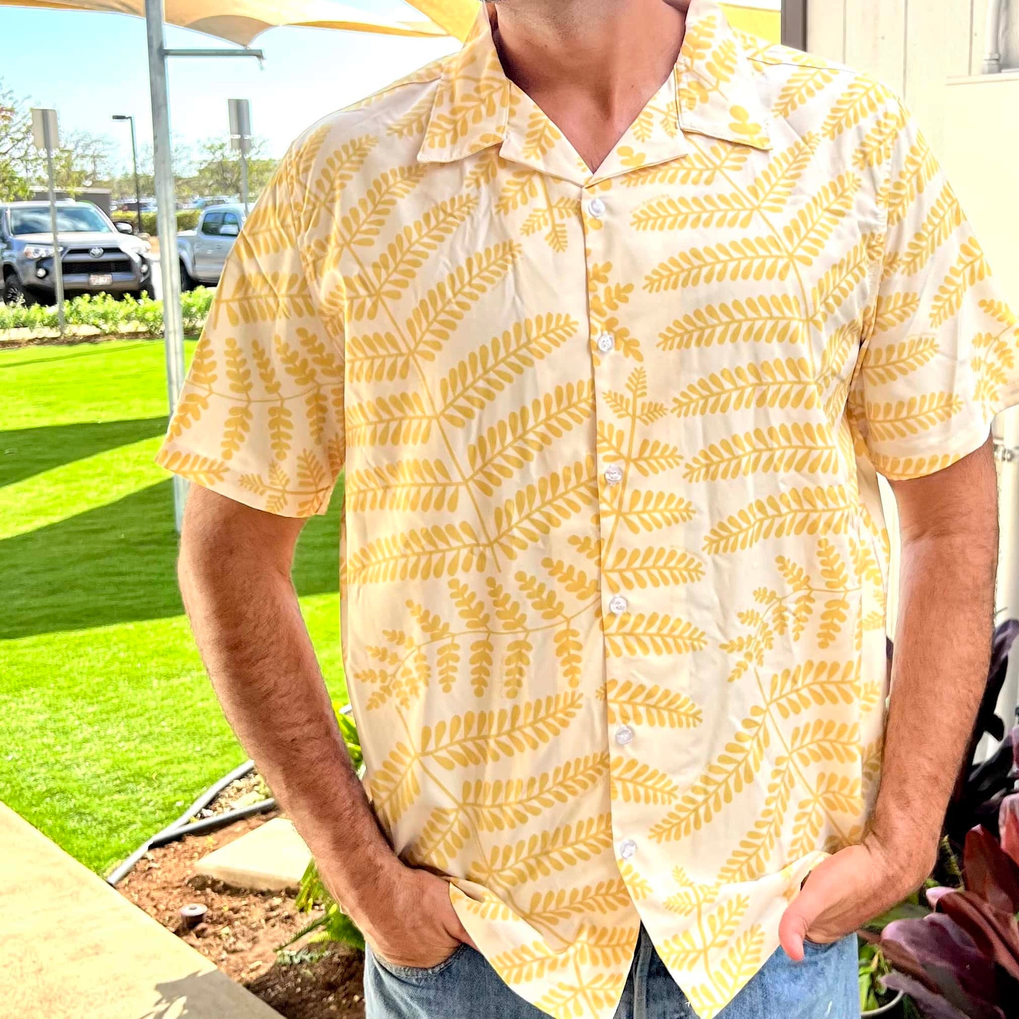 Pop-Up Mākeke - Kini Zamora - Palapalai Aloha Shirt - Papyrus & Cream Gold - Front View