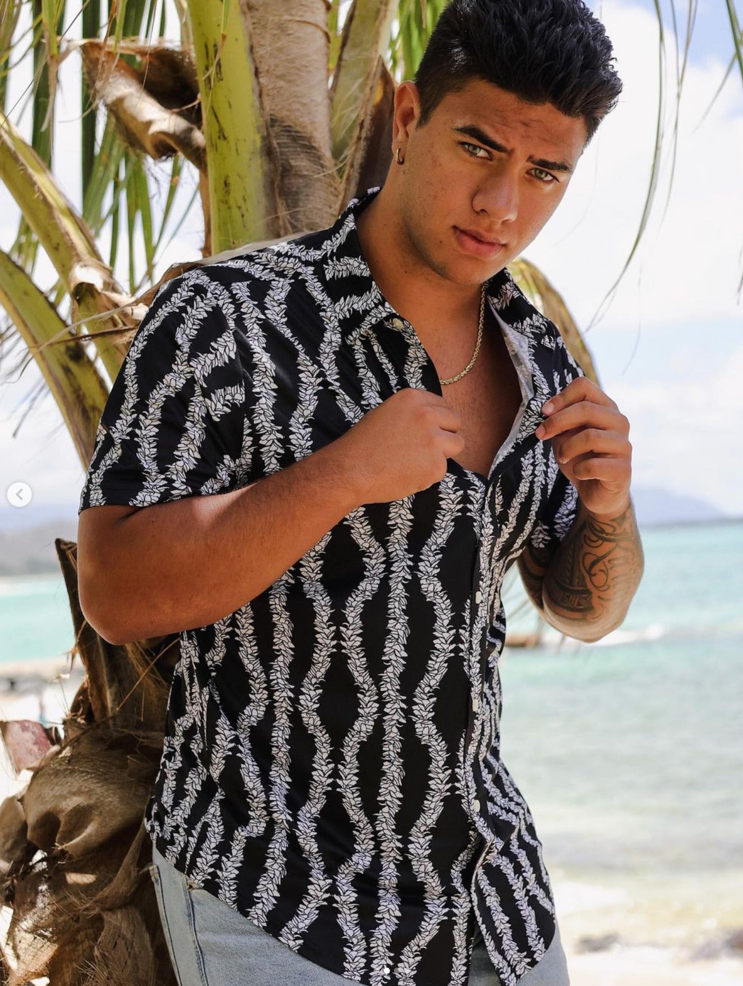 Pop-Up Mākeke - Lexbreezy Hawa'i - Dri-Fit Men's Aloha Shirt - Front View