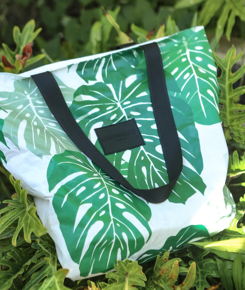 Pop-Up Mākeke - Lexbreezy Hawaii - Tita Tote Bag in Monstera Green