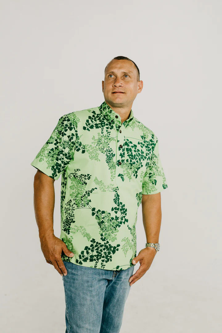 Pop-Up Mākeke - Nake&#39;u Awai - ʻIwaʻiwa Double Maiden Hair Fern Print Pull-Over Aloha Shirt in Pesto &amp; Green