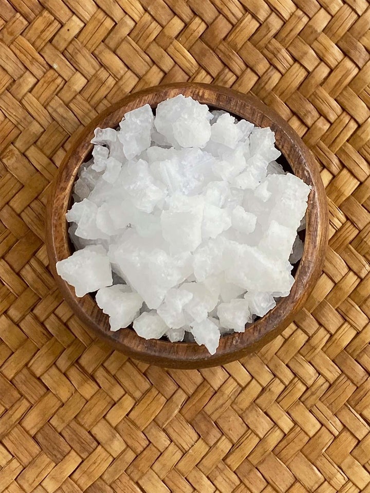 Pop-Up Mākeke - Sea Salts of Hawaii - Pure Kona Deep Sea Salt Grinder Texture
