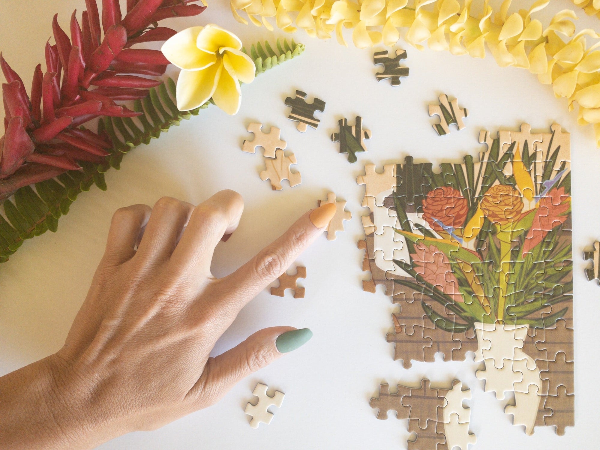 Pop-Up Mākeke - Surf Shack Puzzles - Polynesian Beauties 1000-Piece Puzzle - In Progress
