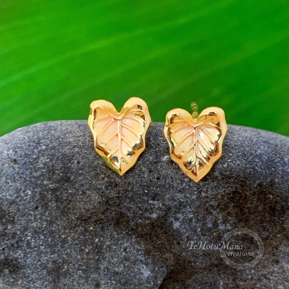 Pop-Up Mākeke - Te Hotu Mana Creations - Kalo Leaf Yellow Gold-Filled Stud Earrings